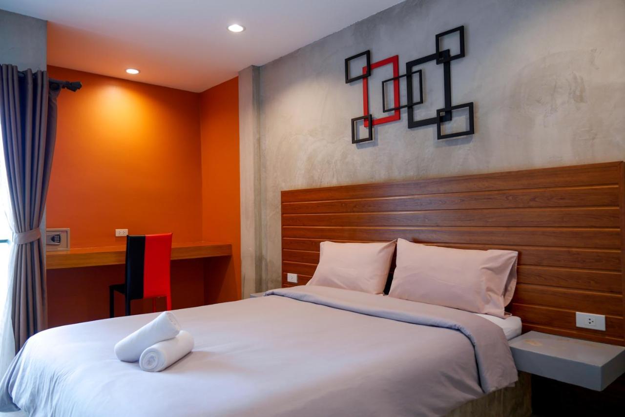 B3 Hotel Nakhon Si Thammarat Esterno foto